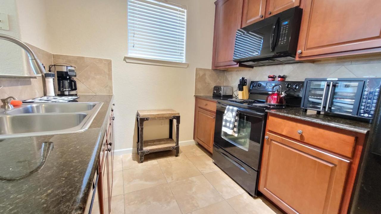 Ground Floor Condo, No Carpet, Close To Community Pools, Fitness Room, 9 Miles To Disney World Davenport Exterior photo